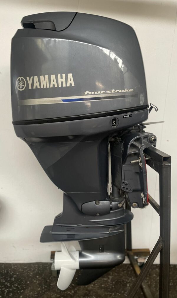 Yamaha F100D – Bild 6