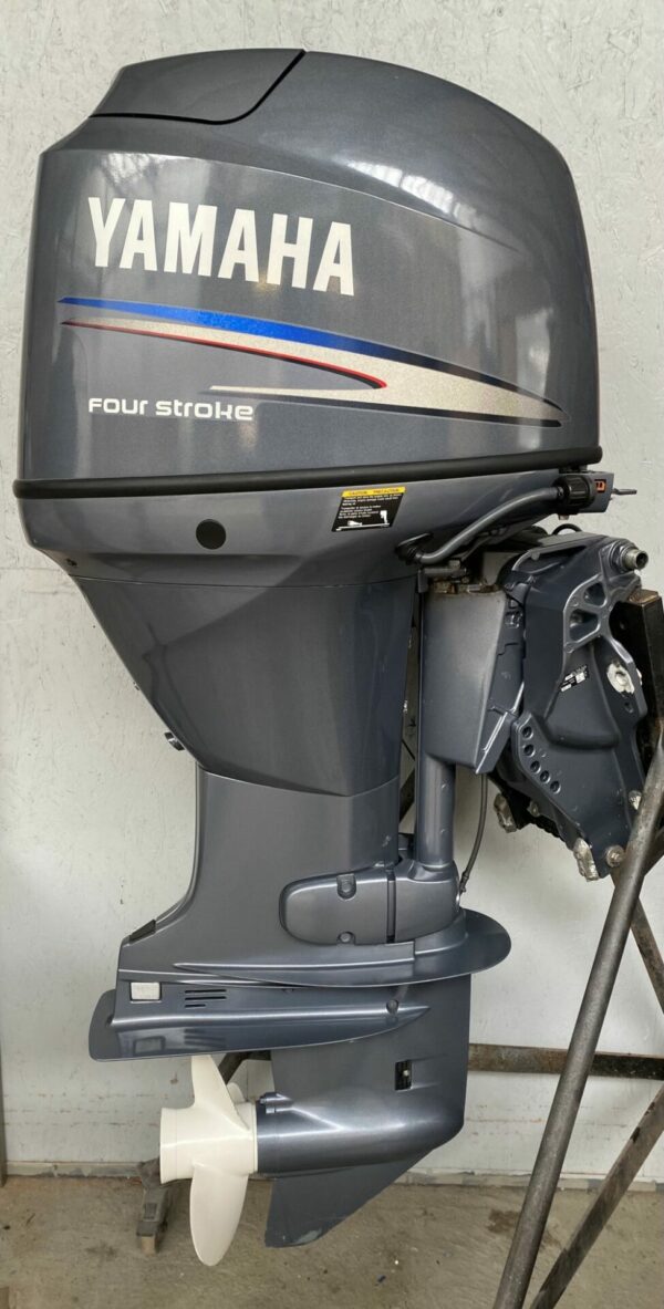 Yamaha F60 – Bild 2